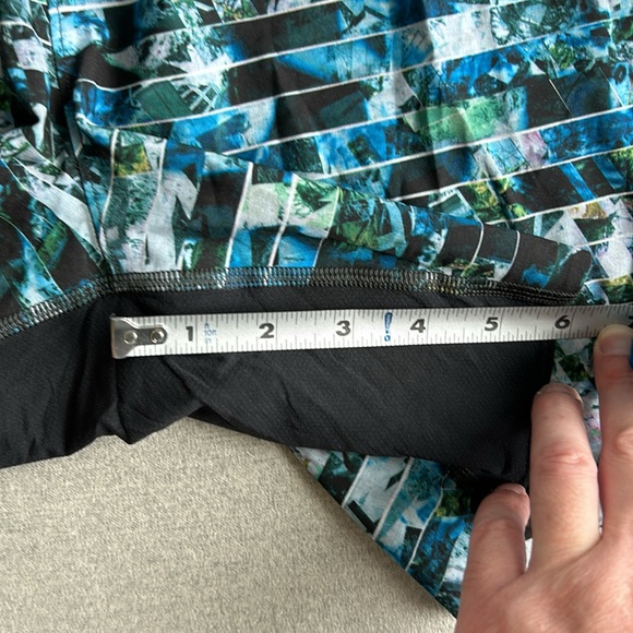 Lululemon RARE Men’s medium SeaWheeze Festival - Picture 5 of 7